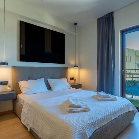 Chania Mamouth With Sea View Balcony Апартаменти *